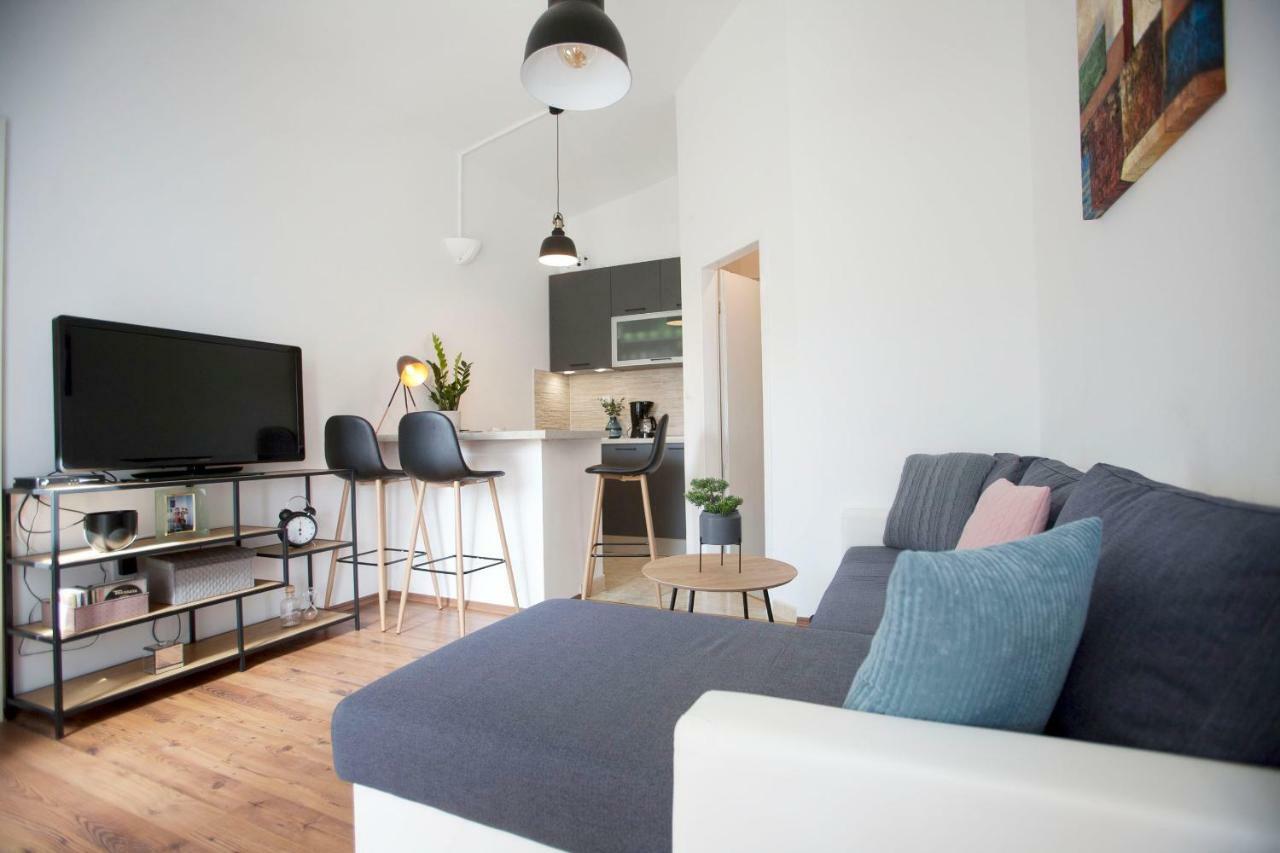 Apartment Ana Fažana Esterno foto