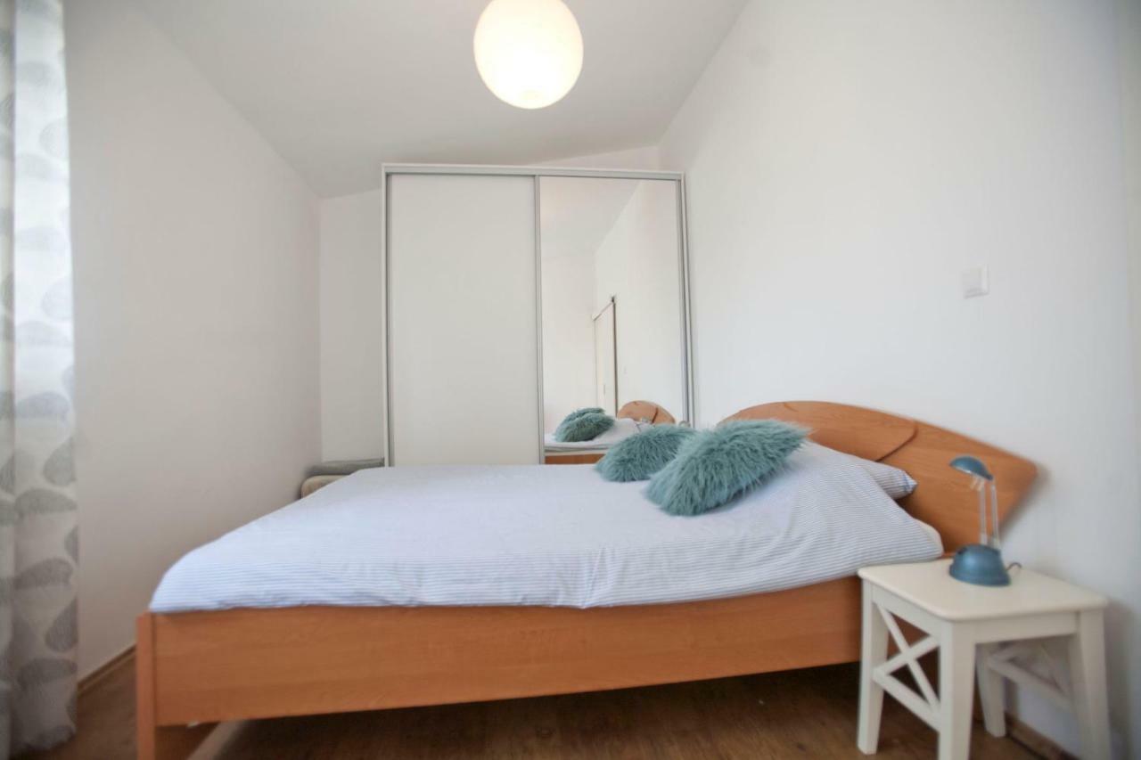 Apartment Ana Fažana Esterno foto